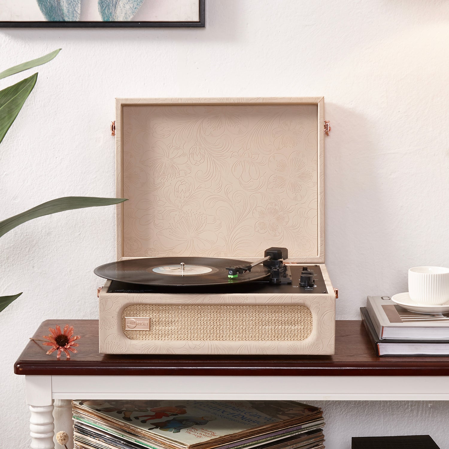 Coryphaeus Flora Engraved Bluetooth Portable Record Player