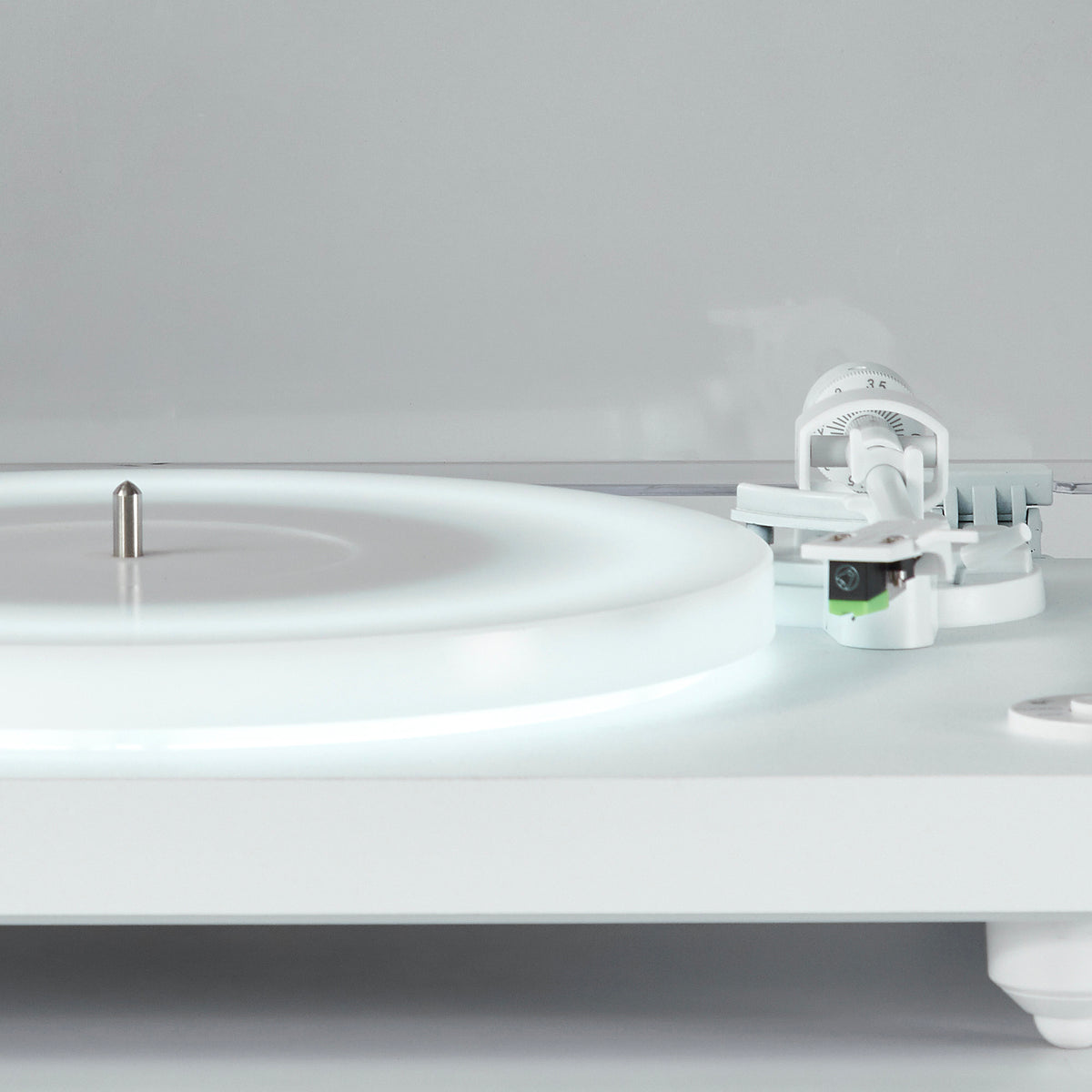 Polaris II Bluetooth Turntable - view 10